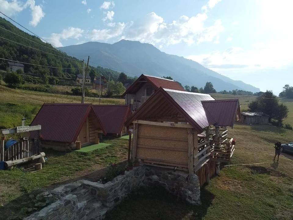 Bungalows Malagic Gusinje Εξωτερικό φωτογραφία